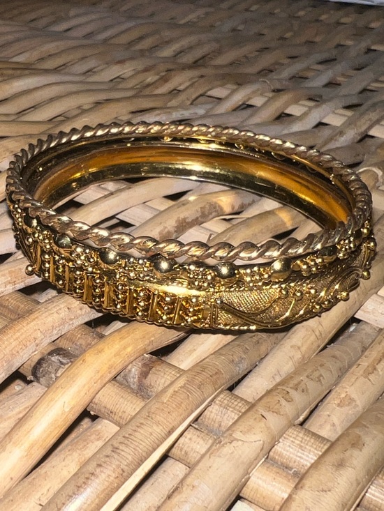 Jewelry - Set of three Gold Textured Bangle Bracelet - Women Jewelry